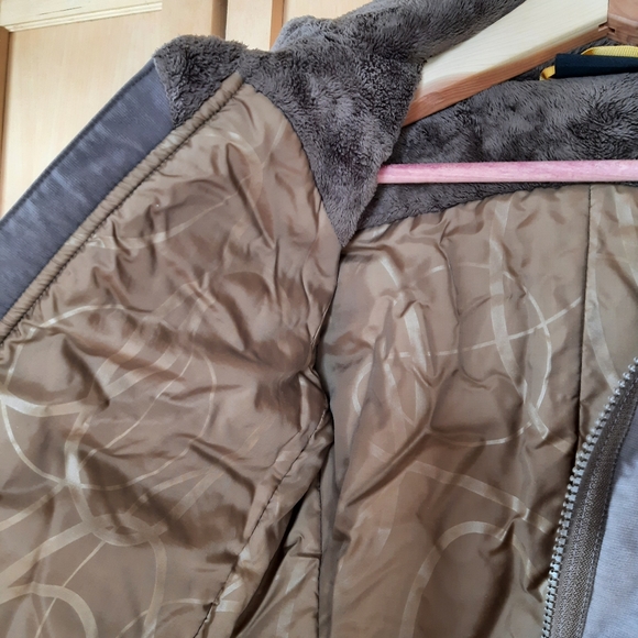 Mountain Hardwear Tuf Gene Jacket - Picture 4 of 8